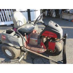 Q-1001: Toro Sand Pro 3040 Cleaning & Grooming Machine