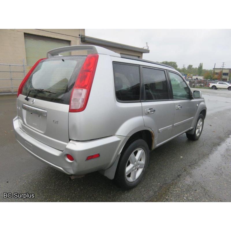 Q-1005: 2005 Nissan X-Trail LE 4x4 SUV – 358618 kms