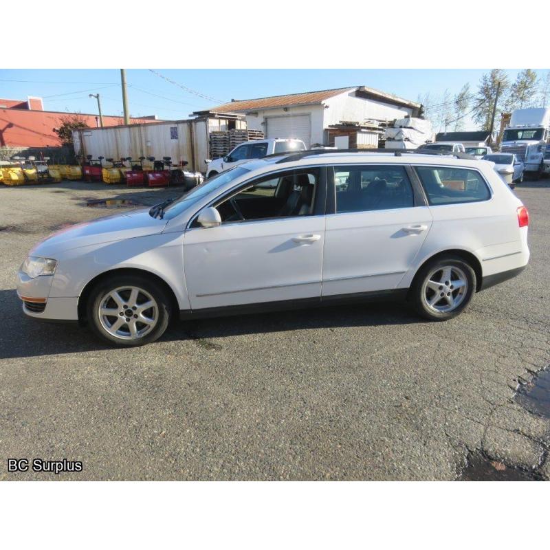 Q-1010: 2007 Volkswagen Passat 2.0T Wagon – 274971 kms