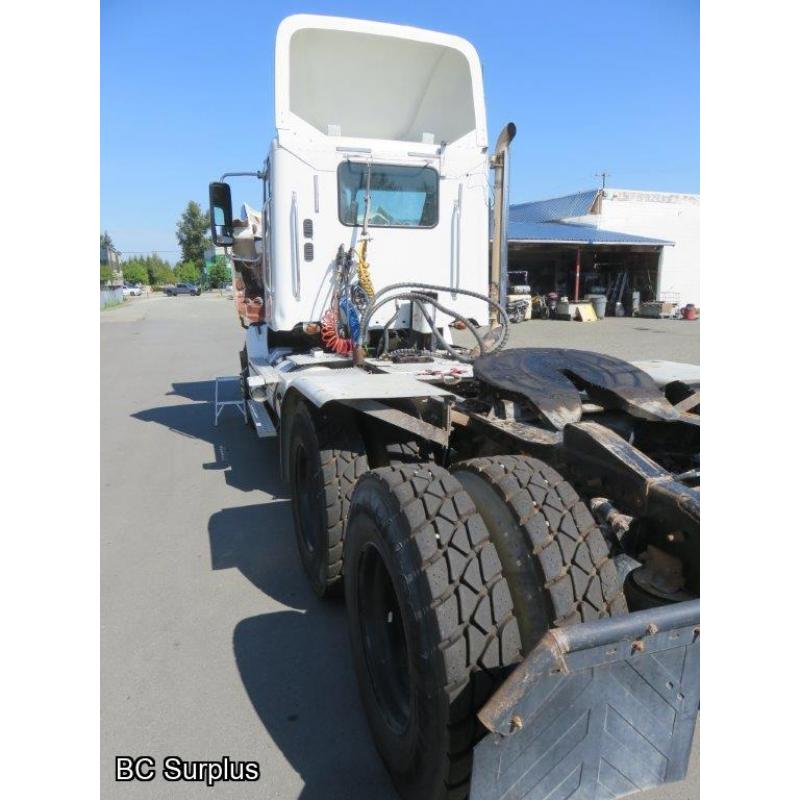 Q-1014: 2013 Freightliner Coronado T/A with Wet Kit – 463203 kms