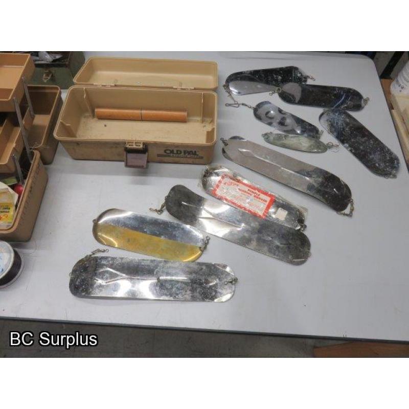 Q-87: Fishing Supplies & Lead Weights – 1 Lot