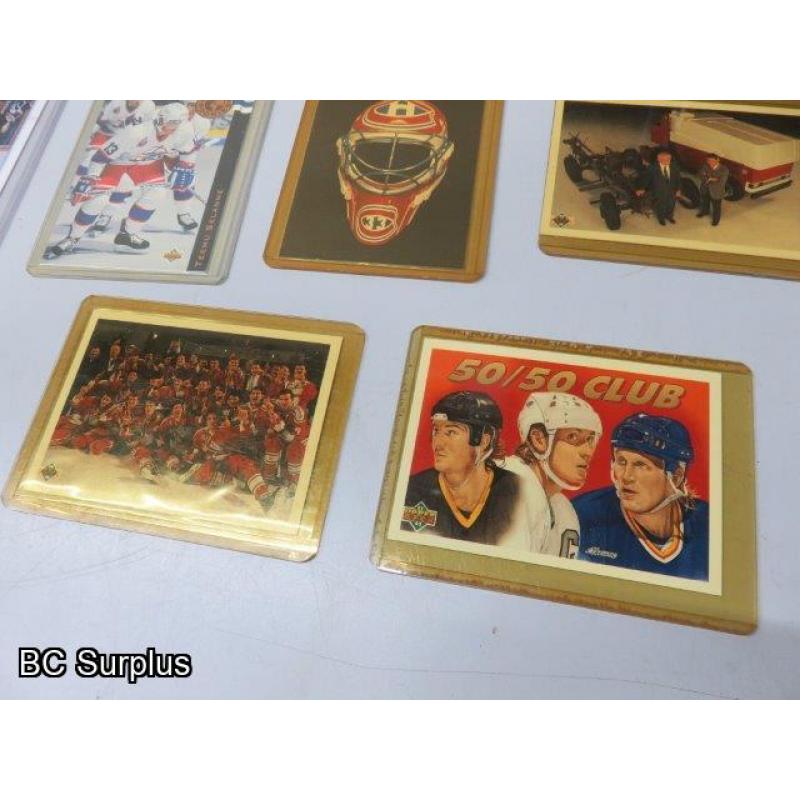 Q-41: Hockey Cards – 1990 to 1993 – Various – 31 Items