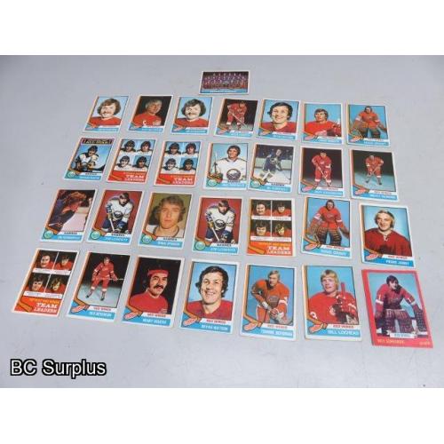 Q-49: Buffalo & Detroit Hockey Cards – 1972 to 1974 – 29 Items