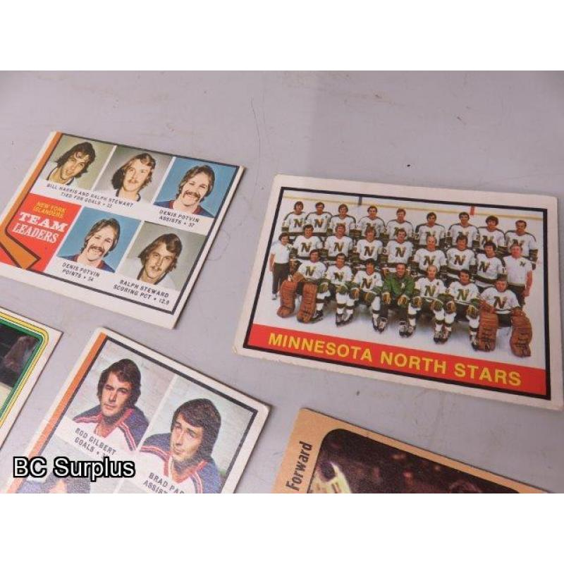 Q-50: Hockey Cards – 1972 to 1984 – Various – 32 Items