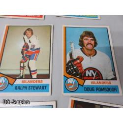 Q-50: Hockey Cards – 1972 to 1984 – Various – 32 Items