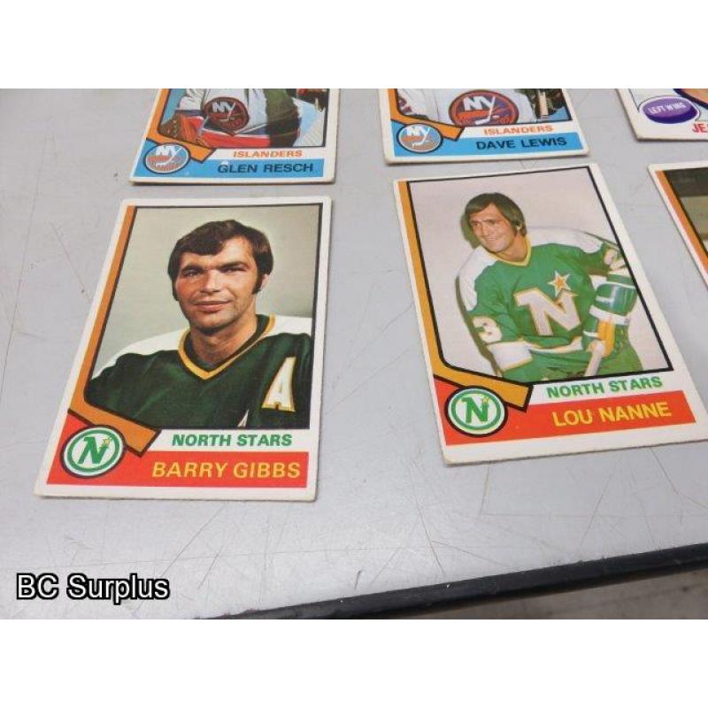 Q-50: Hockey Cards – 1972 to 1984 – Various – 32 Items