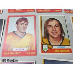 Q-52: Hockey Cards – 1972 to 1986 – Various Teams – 45 Items