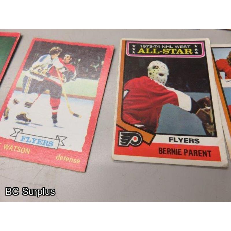 Q-52: Hockey Cards – 1972 to 1986 – Various Teams – 45 Items