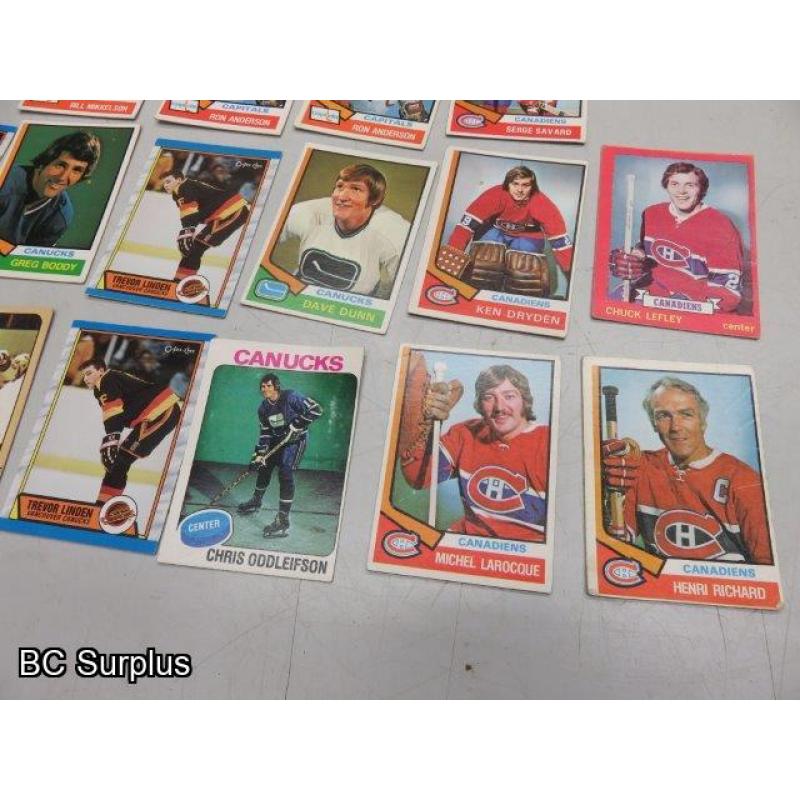 Q-53: Hockey Cards – 1972 to 1989 – Various Teams – 43 Items