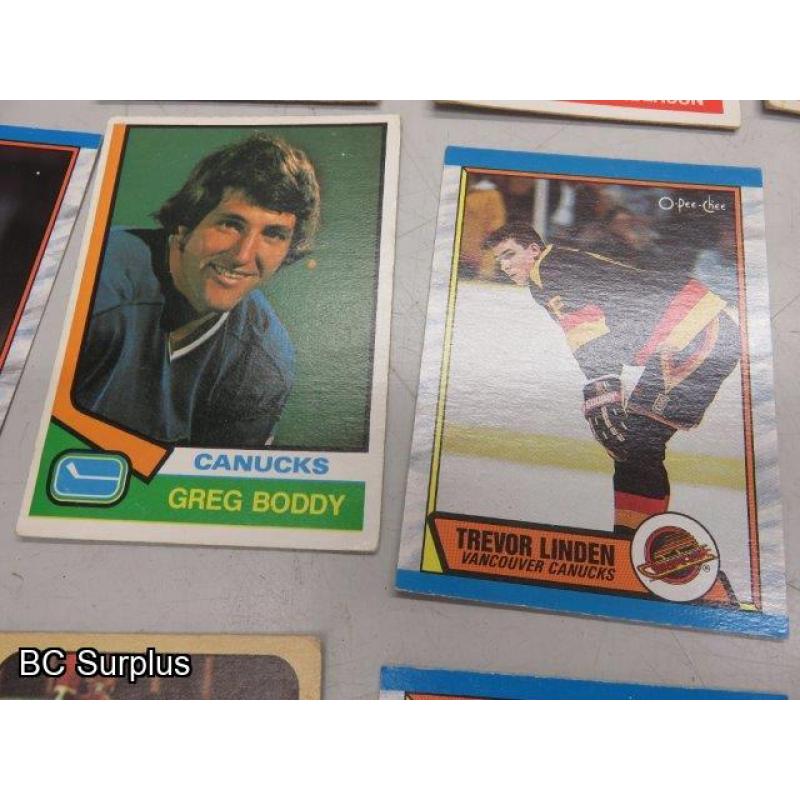 Q-53: Hockey Cards – 1972 to 1989 – Various Teams – 43 Items