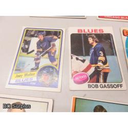 Q-54: Hockey Cards – 1970 to 1984 – Various Teams – 23 Items