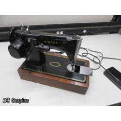 Q-126: Vintage Singer Sewing Machine