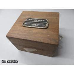 Q-127: Hopkins Engine Oil Analyzer – Wooden Case – Vintage