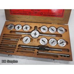 Q-129: Little Giant Tap & Die Set – Wooden Case – Vintage