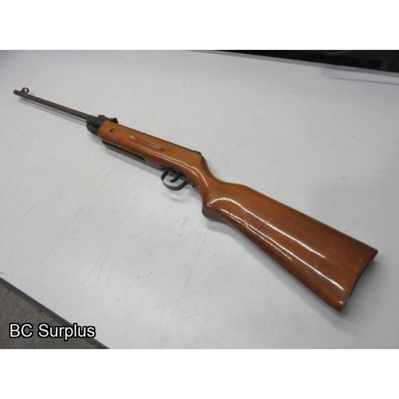 Q-116: Breach Load Pellet Air Rifle – Wooden Stock – 1 Item