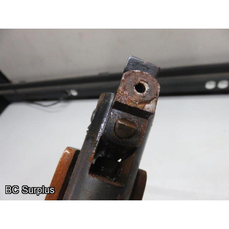 Q-116: Breach Load Pellet Air Rifle – Wooden Stock – 1 Item