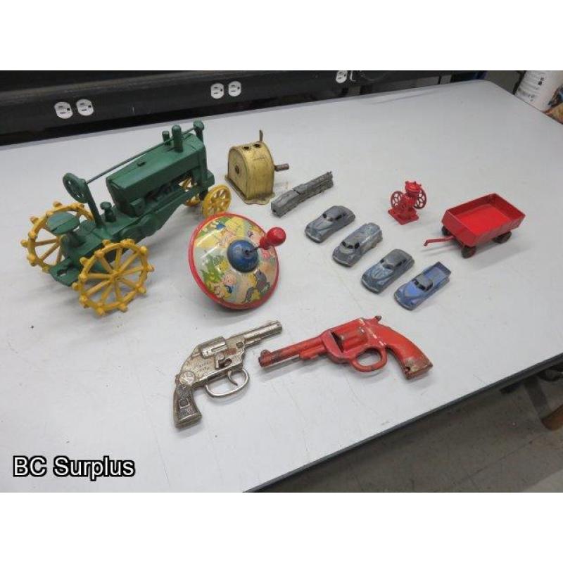 Q-179: Vintage Tin Toys – Various Brands – 12 Items