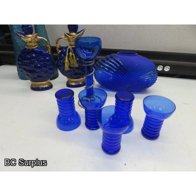 Q-180: Vintage Decanters & Glassware – Blue – 1 Lot