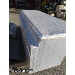 Q-216: Checker Plate Aluminium Truck Box