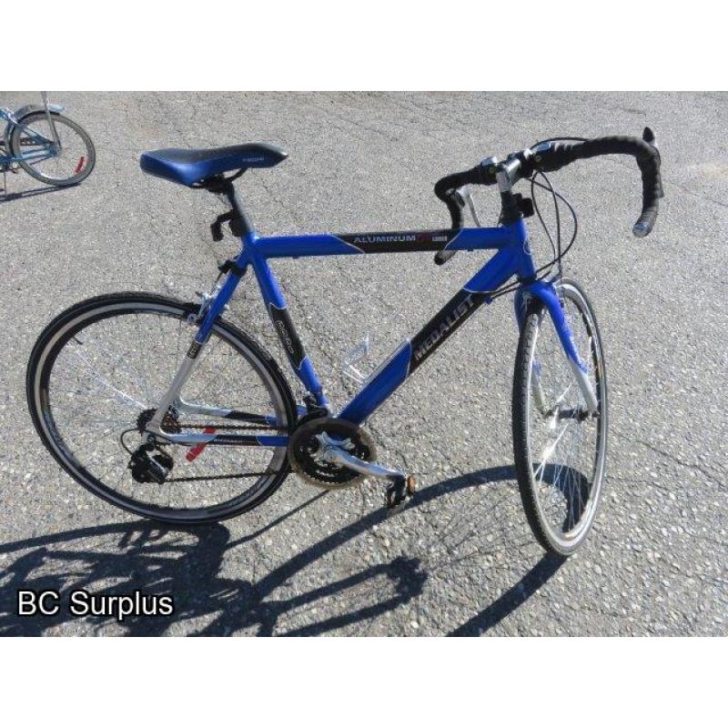 Q-251: Medalist 21-Speed Road Bike