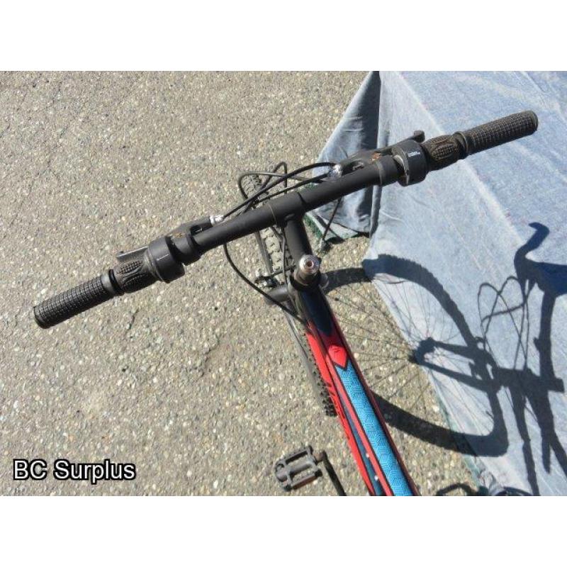 Q-252: Movelo Algonquin 18-Speed Mountain Bike