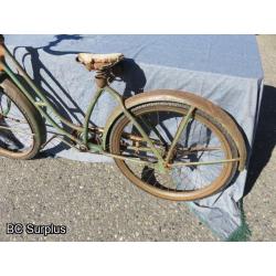 Q-256: Vintage Collegiate Cruiser Bicycle