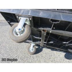 Q-242: Rubbermaid Heavy Duty Platform Cart – Pneumatic