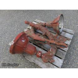 Q-306: Vintage Street Light Fixtures – Red – 2 Items