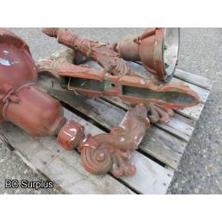 Q-306: Vintage Street Light Fixtures – Red – 2 Items