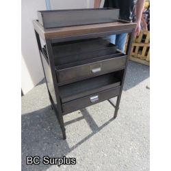 Q-412: Double-Sided Retail Display – 4 Drawer