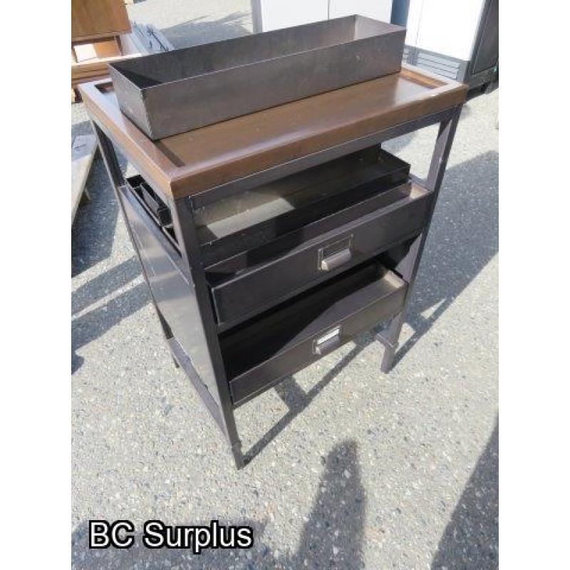 Q-412: Double-Sided Retail Display – 4 Drawer