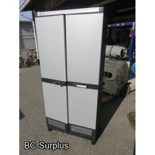 Q-415: Husky 2-Door Storage Cabinet with Keys