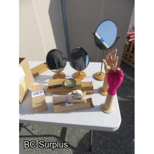 Q-420: Display Mirrors & Wooden Hands – 1 Lot