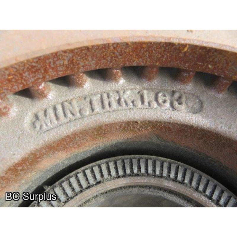 Q-431: Meritor Truck Parts – Hubs; Rotors & Calipers – 1 Lot