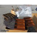 Q-407: Wire & Wooden Display Items – 1 Lot