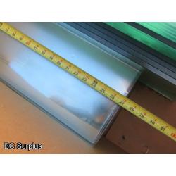 Q-408: Glass Display Shelving – 1 Lot