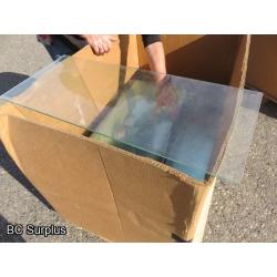 Q-408: Glass Display Shelving – 1 Lot