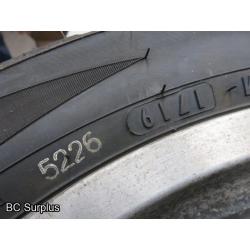 Q-520: Dunlop 180/60R16 Motorcycle Tire on Honda Rim & Parts