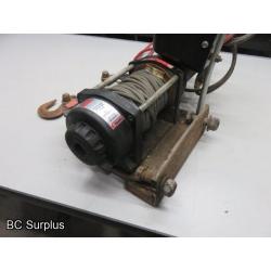 Q-535: Warn Electric Winch with Fairlead