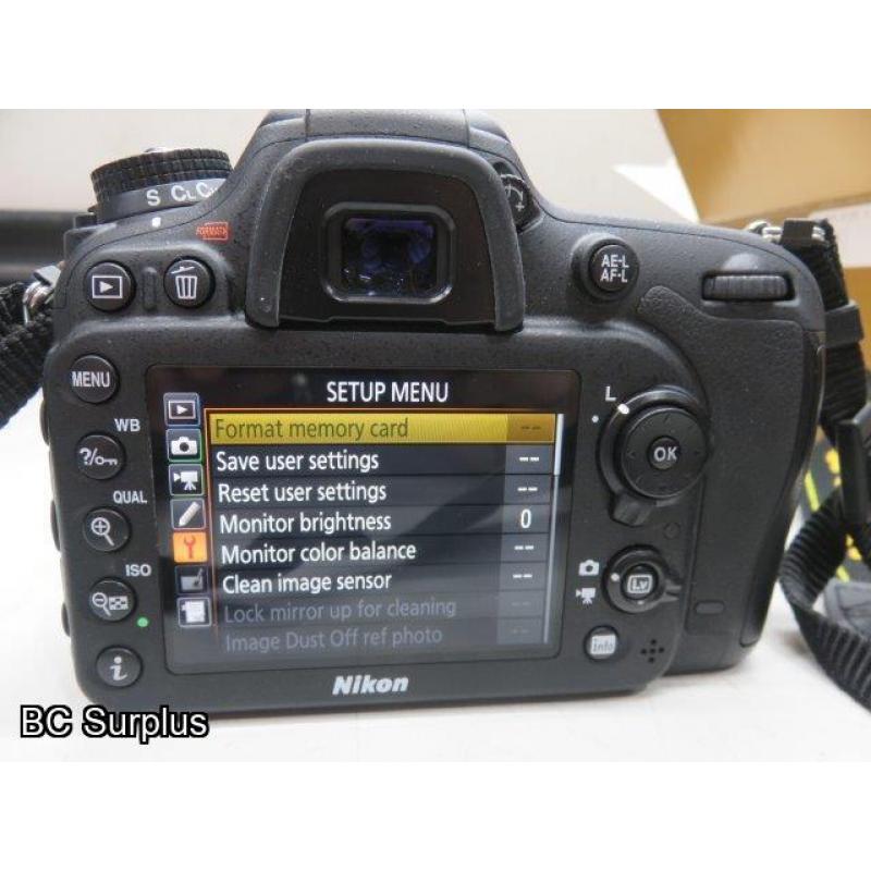 Q-558: Nikon D7200 Digital Camera; 24.2 Mega Pixel with Charger