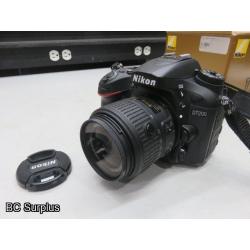 Q-558: Nikon D7200 Digital Camera; 24.2 Mega Pixel with Charger