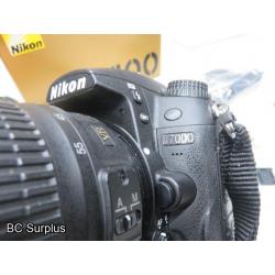 Q-559: Nikon D7000 Digital Camera with Charger