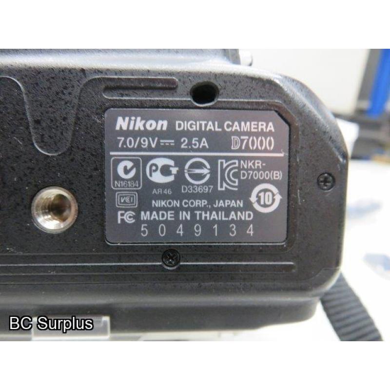 Q-559: Nikon D7000 Digital Camera with Charger