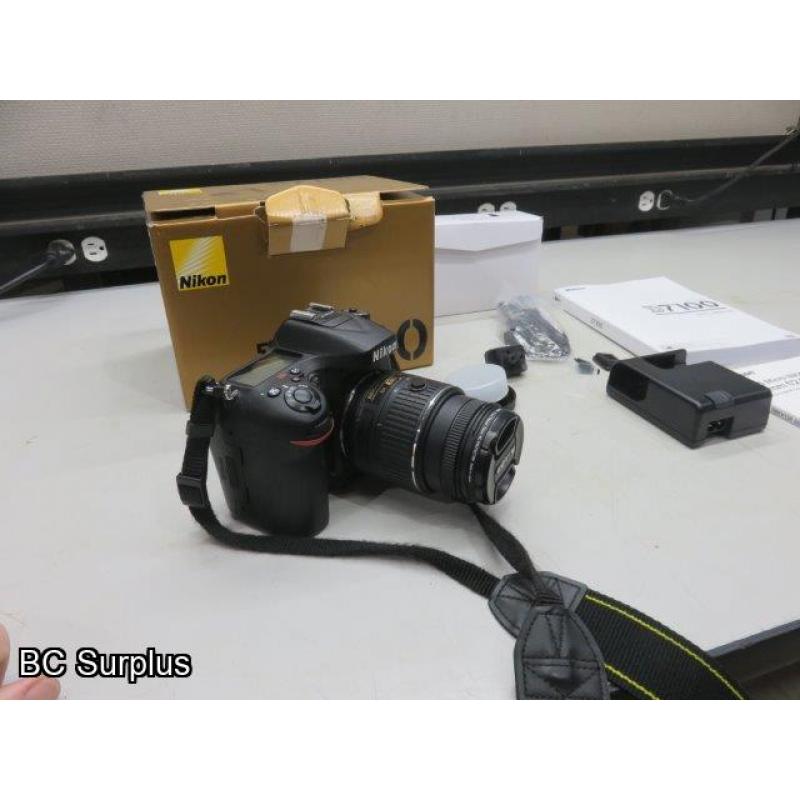 Q-561: Nikon D7100 Digital Camera; 24.2 Mega Pixel with Charger