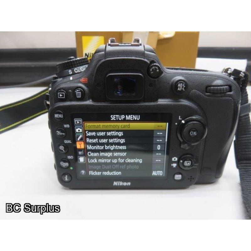 Q-561: Nikon D7100 Digital Camera; 24.2 Mega Pixel with Charger