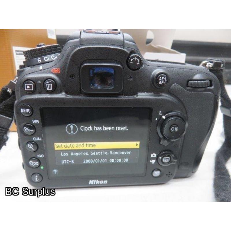 Q-564: Nikon D7100 Digital Camera Body with Battery but NO Charger