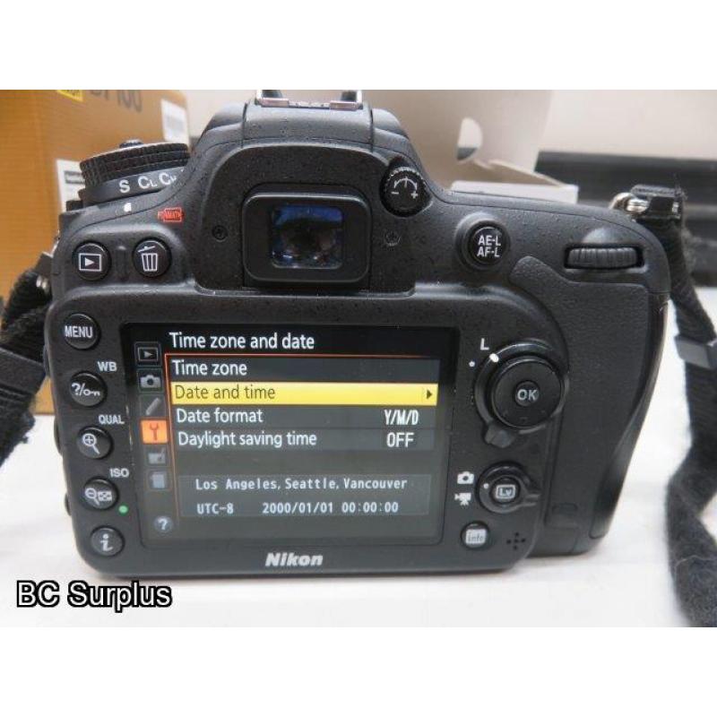 Q-564: Nikon D7100 Digital Camera Body with Battery but NO Charger