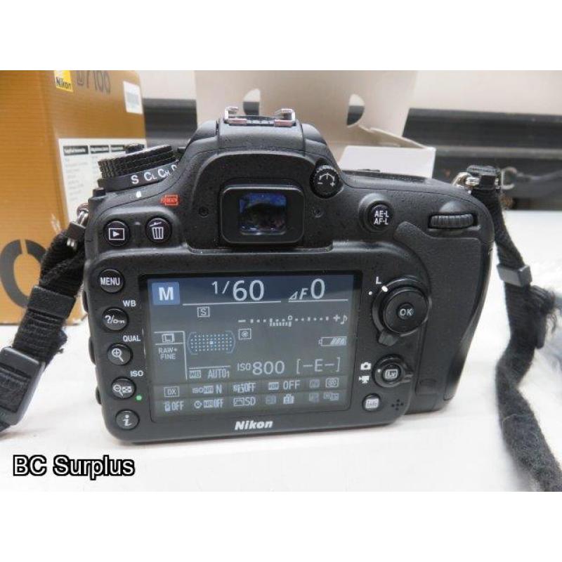 Q-564: Nikon D7100 Digital Camera Body with Battery but NO Charger