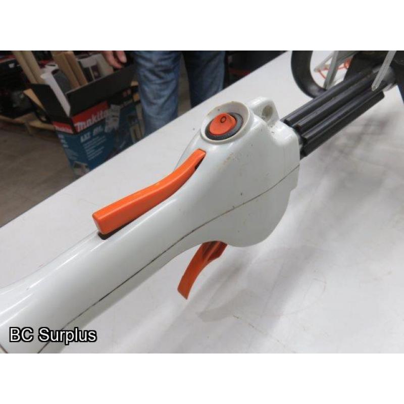 Q-553: Stihl FS56RC Gas Powered Straight Shaft Trimmer