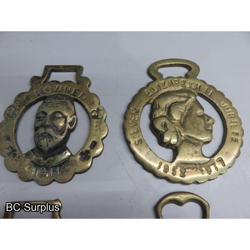 Q-598: Vintage Horse Brass – 12 Items